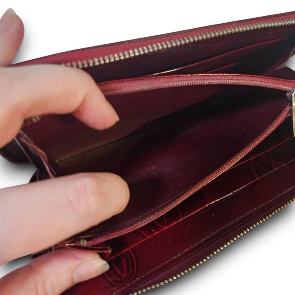 Cartier - Red Patent Leather Happy Birthday Edition Vintage Zippy Long Wallet - Picture 8 of 12